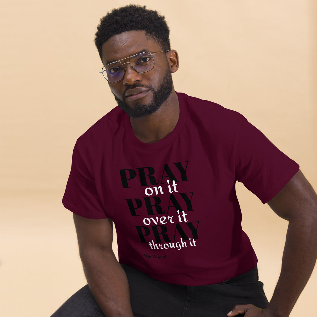 PRAY classic UNISEX T-shirt